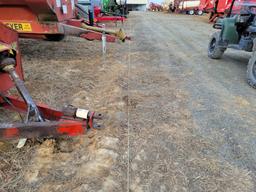 Gehl 100 Grinder Mixer