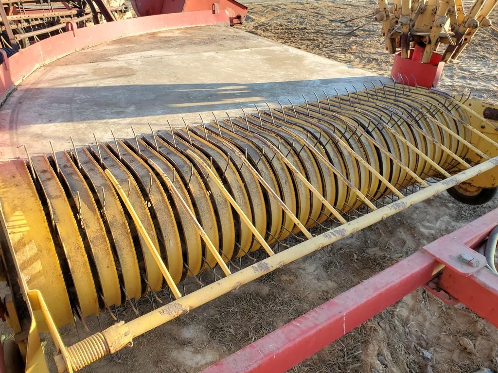 Pequea 786 Hay Turner