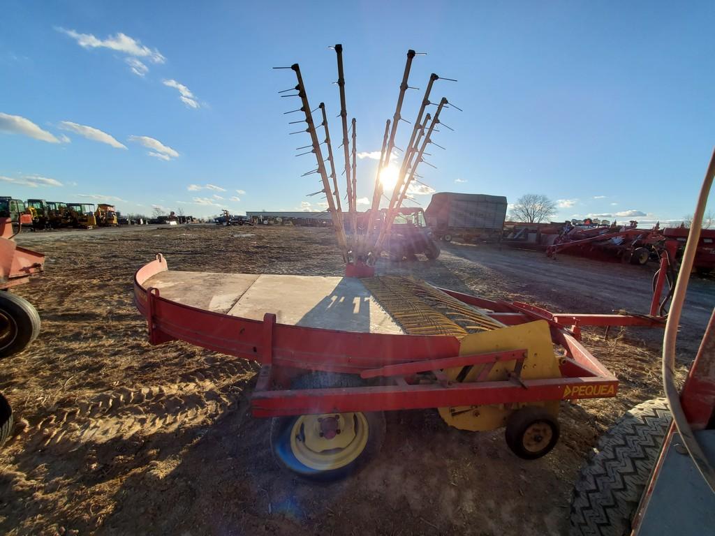 Pequea 786 Hay Turner