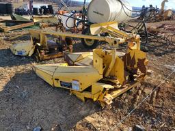 New Holland 824 Corn Head