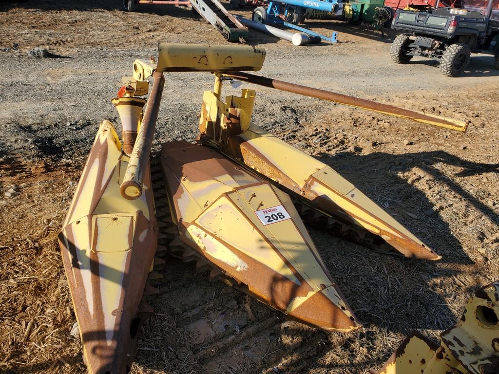 New Holland 824 Corn Head