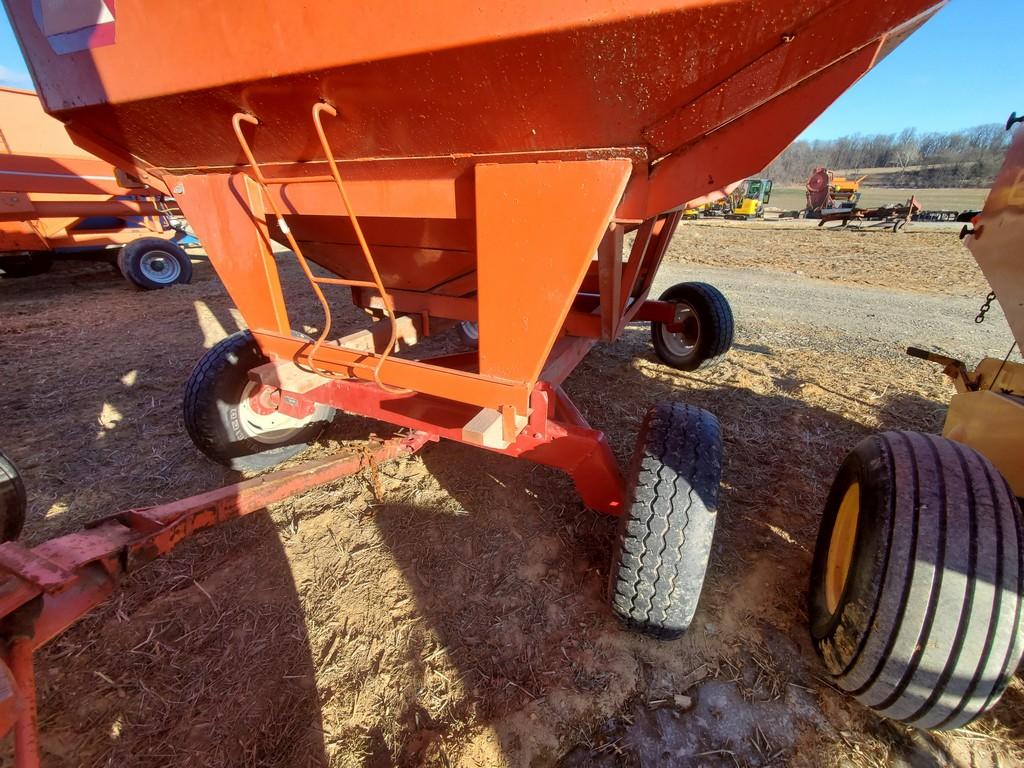 Turnco 225S Gravity Bin Wagon