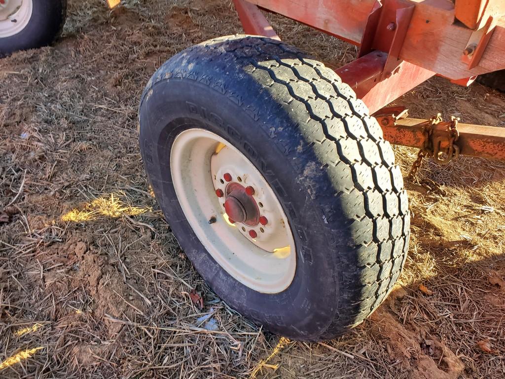 Turnco 225S Gravity Bin Wagon