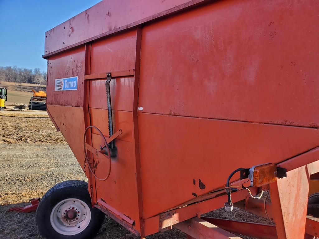 Turnco 225S Gravity Bin Wagon