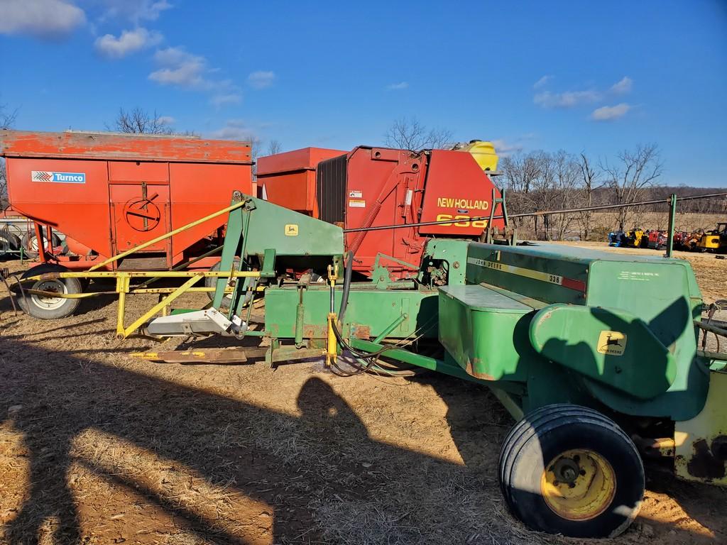 John Deere 336 Small Square Baler