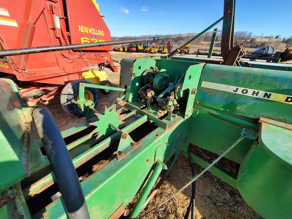 John Deere 336 Small Square Baler