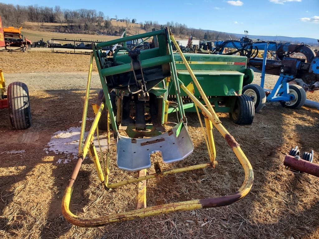John Deere 336 Small Square Baler