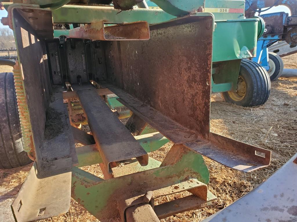 John Deere 336 Small Square Baler