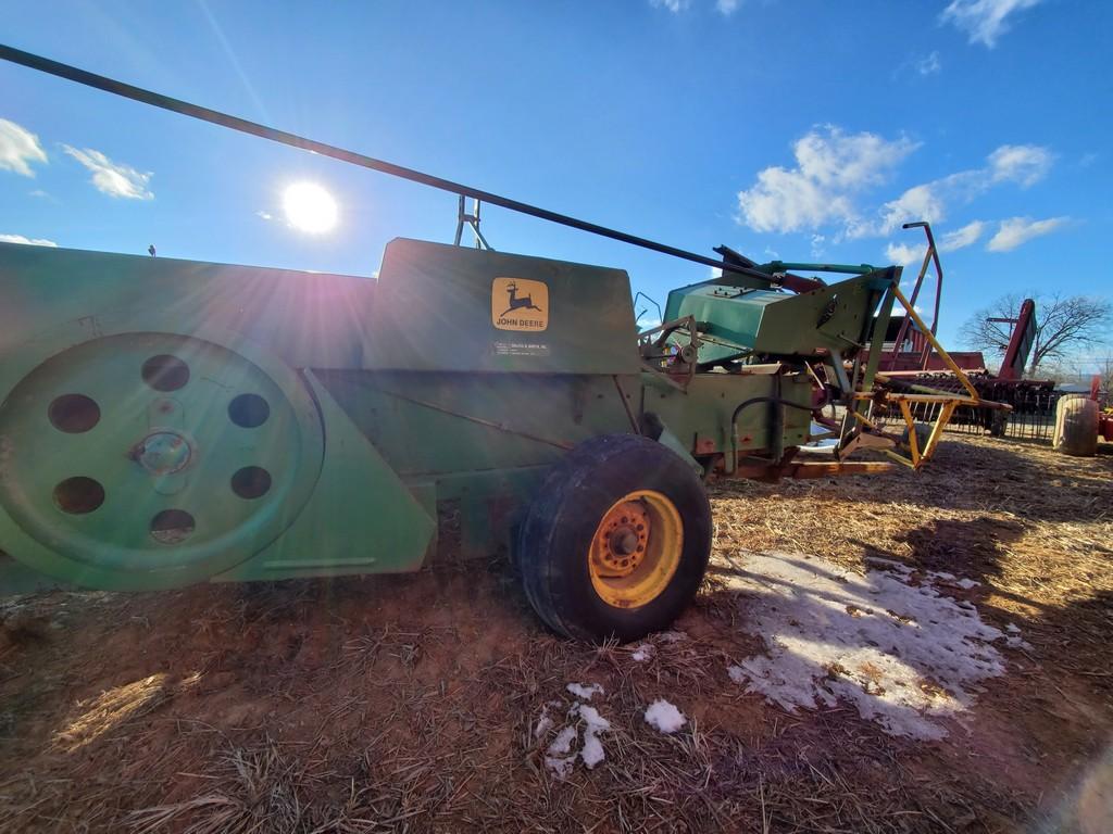 John Deere 336 Small Square Baler