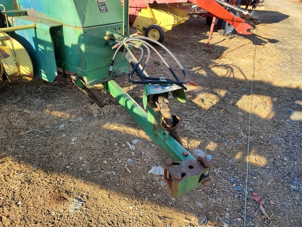 John Deere 336 Small Square Baler