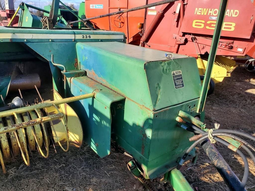 John Deere 336 Small Square Baler