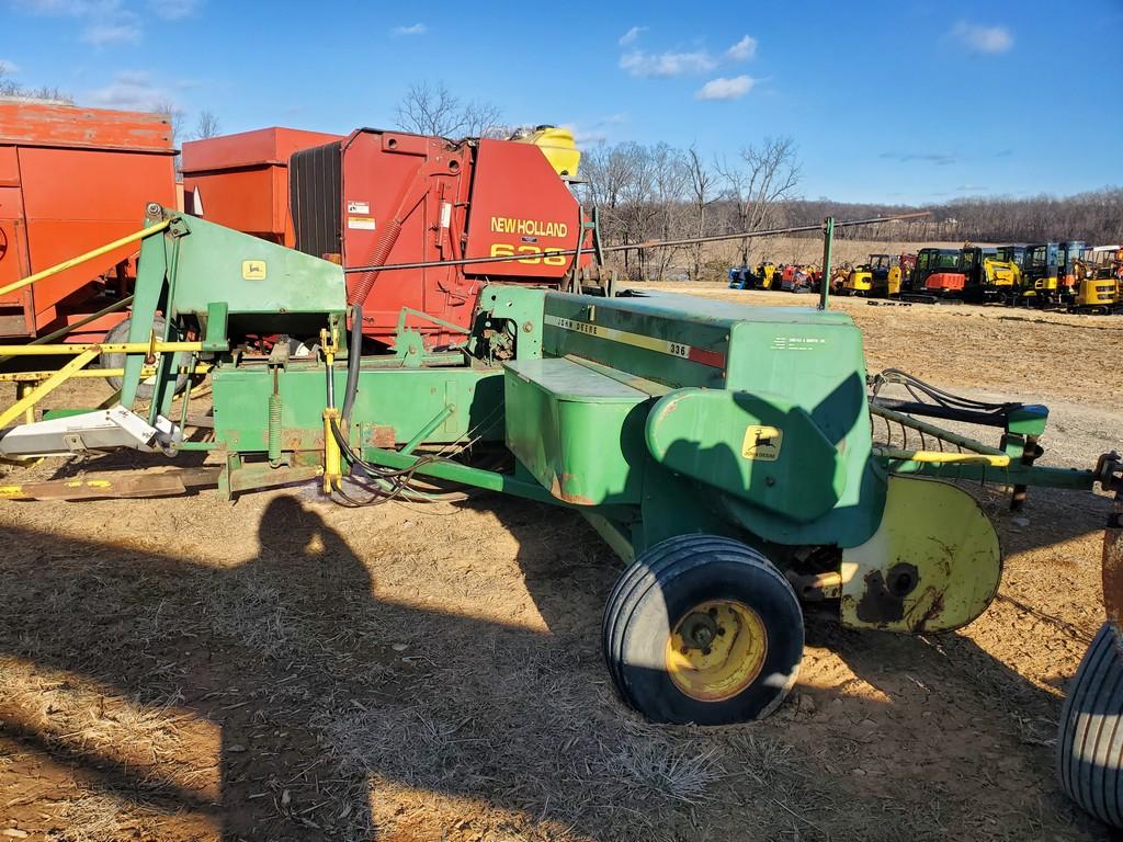 John Deere 336 Small Square Baler