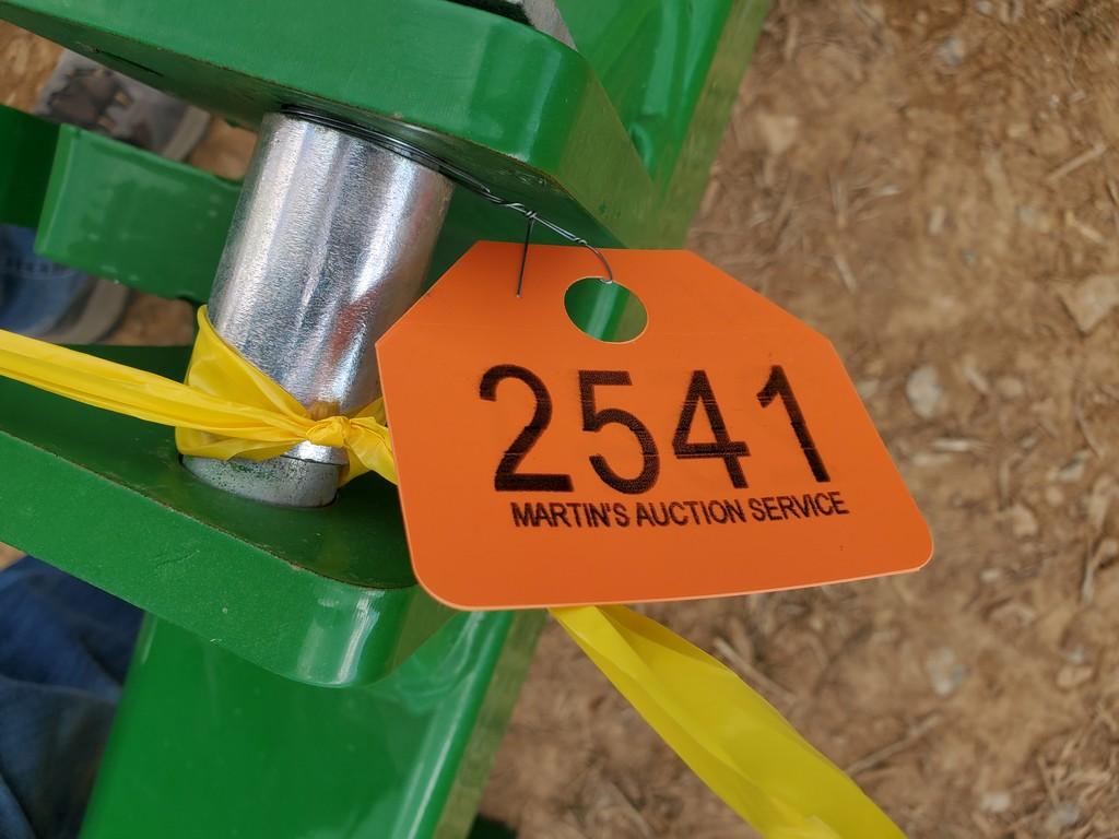 John Deere  Quick Hitch