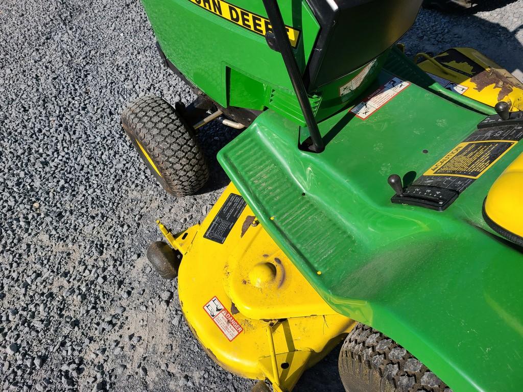 John Deere 185 Riding Tractor 'Ride & Drive'