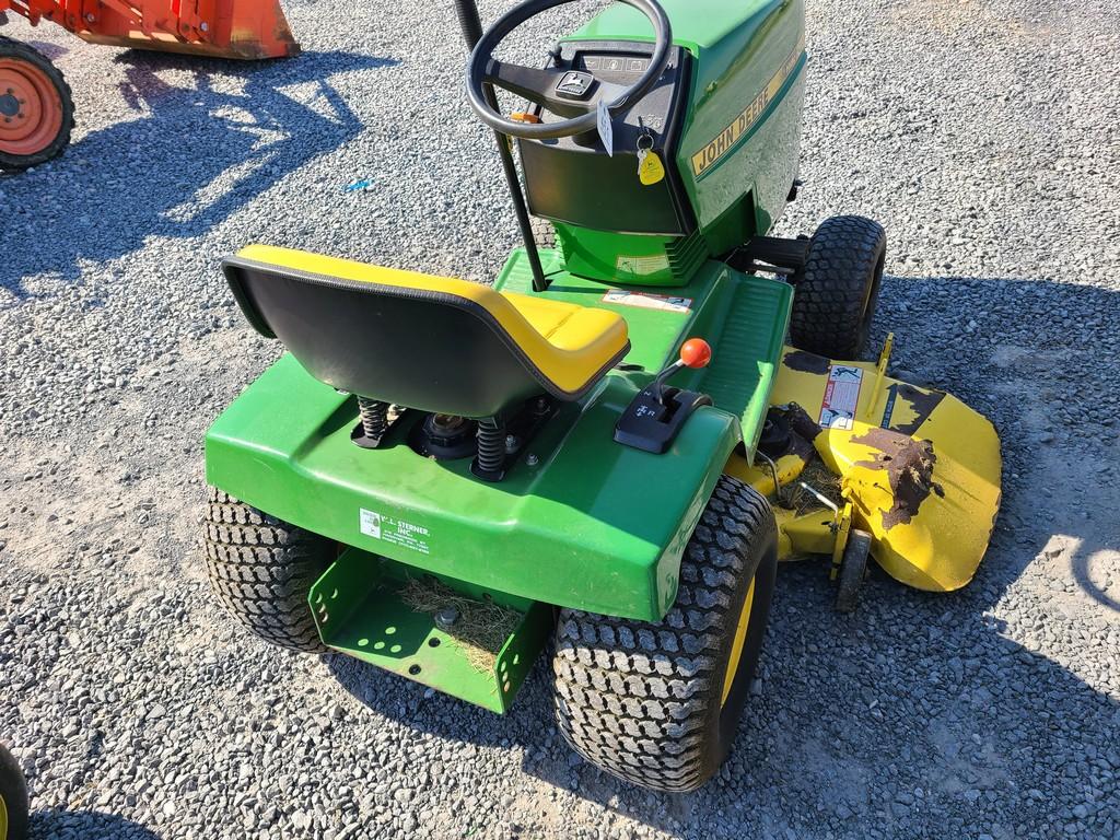 John Deere 185 Riding Tractor 'Ride & Drive'