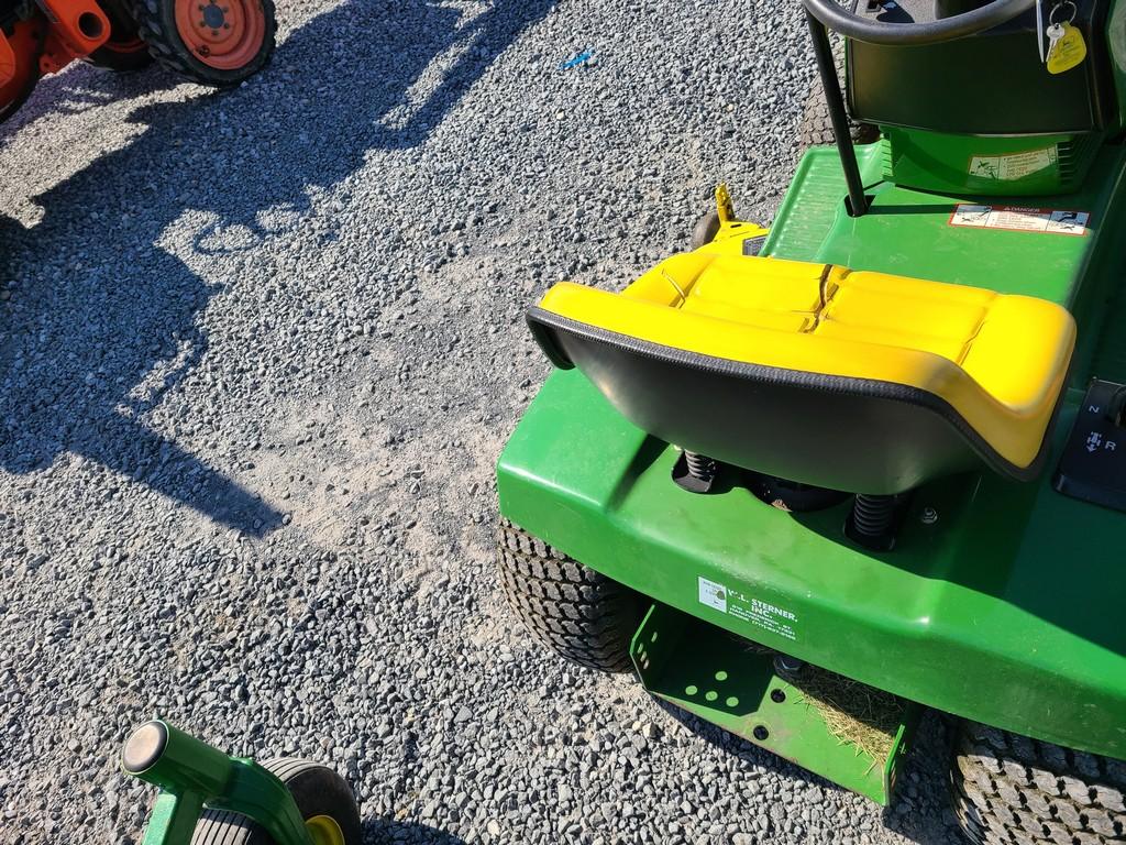 John Deere 185 Riding Tractor 'Ride & Drive'