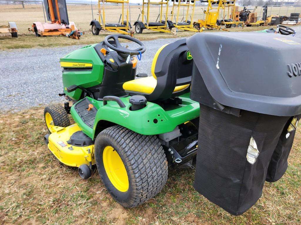 2018 John Deere X570 Riding Tractor 'Ride & Drive'