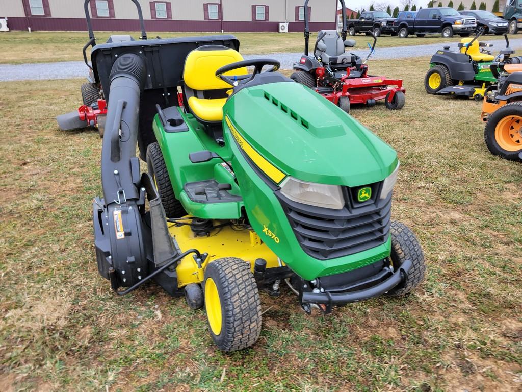 2018 John Deere X570 Riding Tractor 'Ride & Drive'
