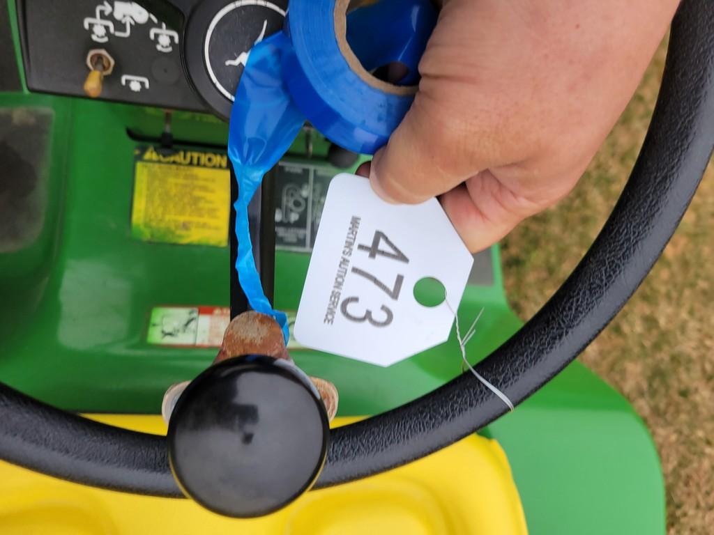 John Deere 318 Riding Tractor 'Runs & Operates'