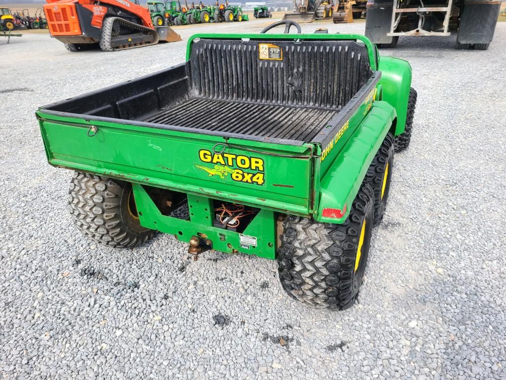 John Deere 6x4 Gator Utility Vehicle - NO TITLE 'Ride & Drive'