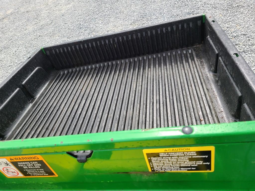 John Deere 6x4 Gator Utility Vehicle - NO TITLE 'Ride & Drive'