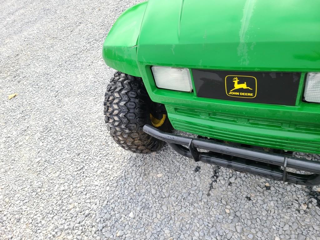 John Deere 6x4 Gator Utility Vehicle - NO TITLE 'Ride & Drive'
