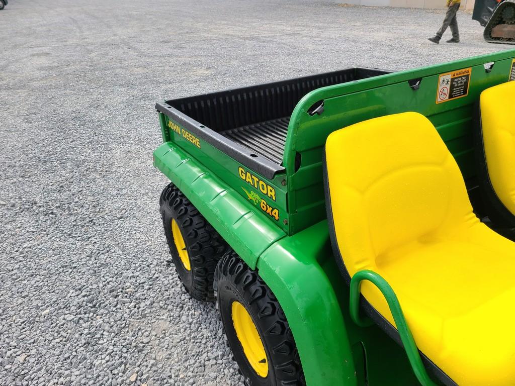 John Deere 6x4 Gator Utility Vehicle - NO TITLE 'Ride & Drive'