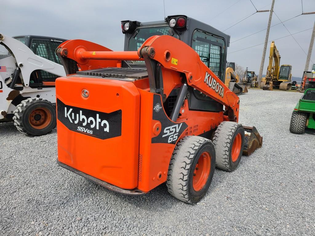 Kubota SSV65 Skid Steer 'Runs & Operates'