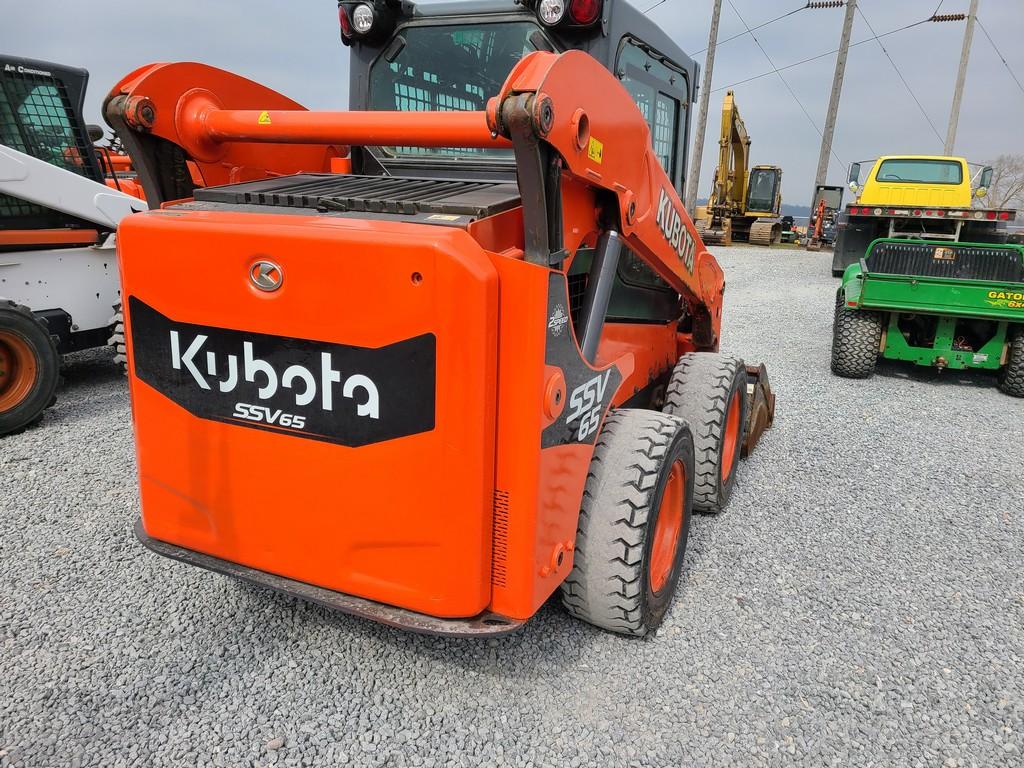 Kubota SSV65 Skid Steer 'Runs & Operates'