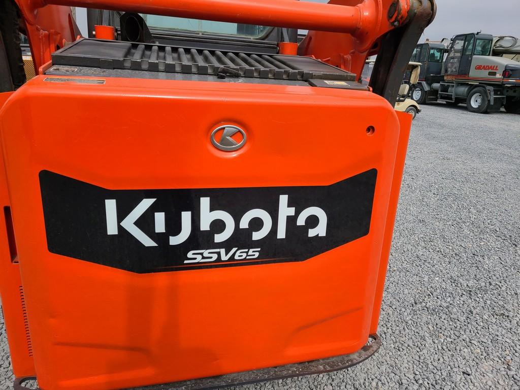 Kubota SSV65 Skid Steer 'Runs & Operates'
