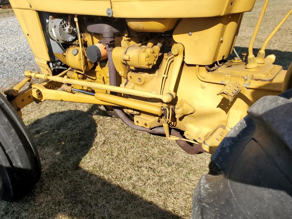 Ford 530A Tractor 'Runs & Operates'