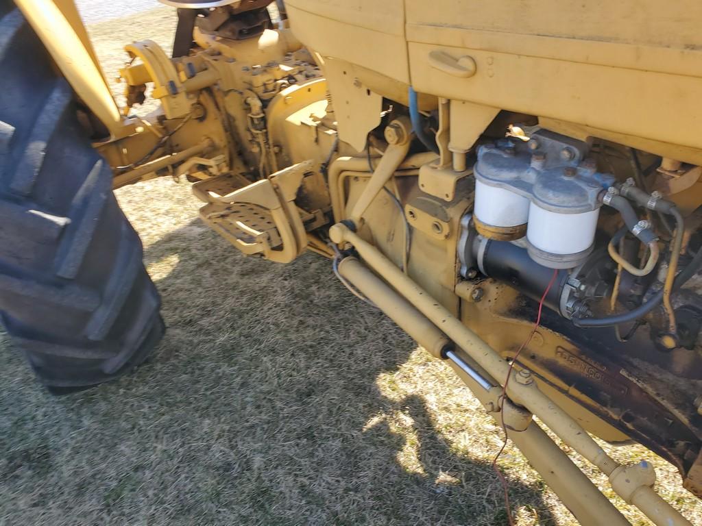 Ford 530A Tractor 'Runs & Operates'