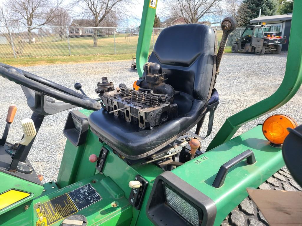 John Deere 955 Compact Loader Tractor 'AS-IS, THIS UNIT HAS PROBLEMS, All of its problems may or may