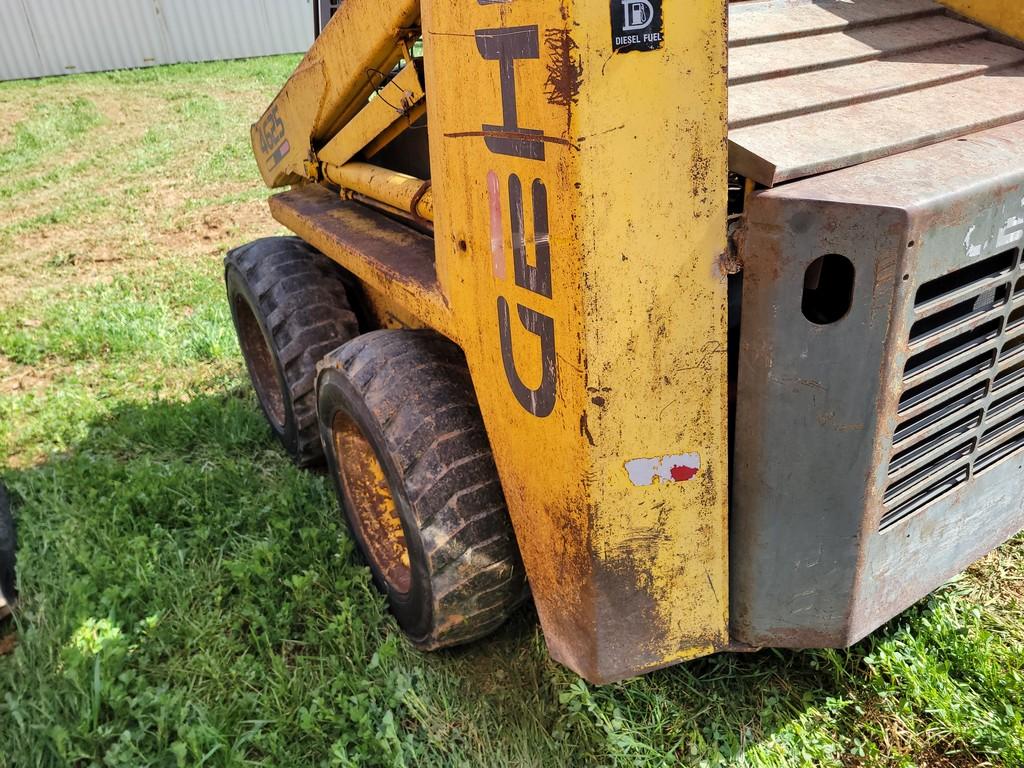 Gehl 4625 Skid Steer  'Runs & Operates'