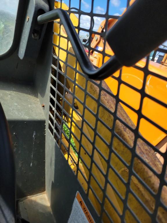 Gehl 4625 Skid Steer  'Runs & Operates'