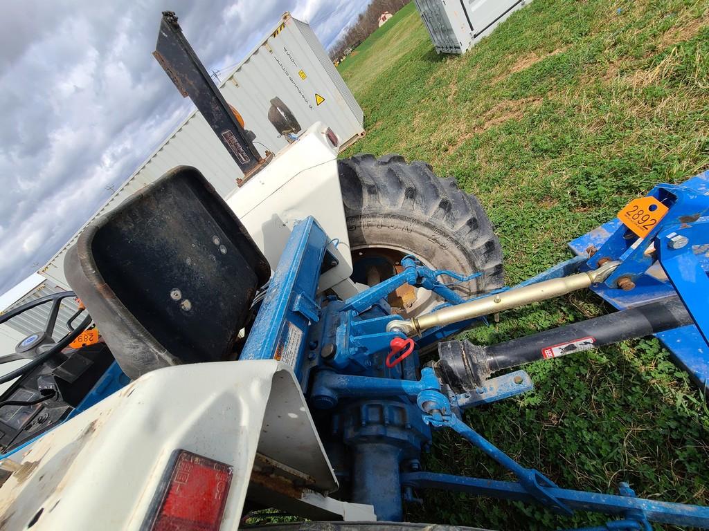 New Holland 1920 Tractor 'Runs & Operates'