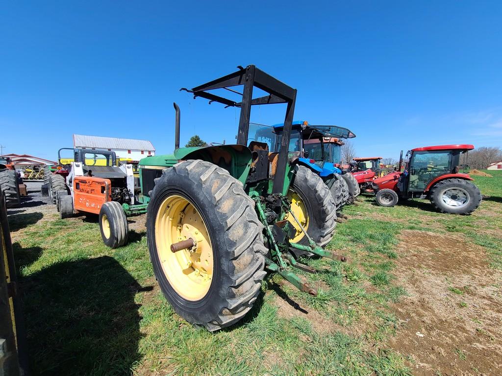 John Deere 2955 Tractor 'AS-IS, THIS UNIT HAS PROBLEMS, All of its problems may or may not be disclo