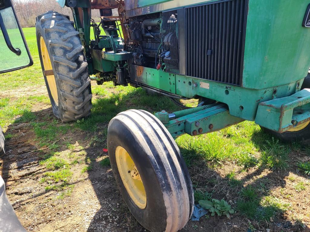 John Deere 2955 Tractor 'AS-IS, THIS UNIT HAS PROBLEMS, All of its problems may or may not be disclo