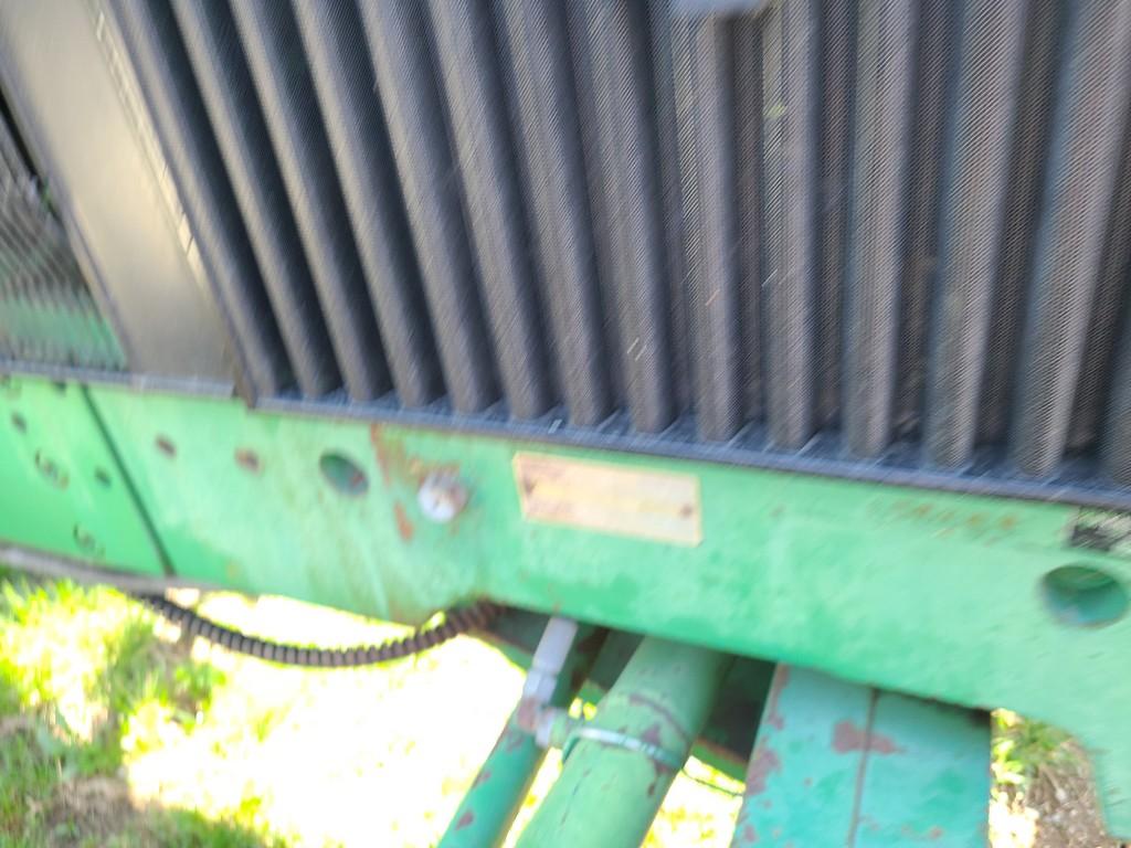 John Deere 2955 Tractor 'AS-IS, THIS UNIT HAS PROBLEMS, All of its problems may or may not be disclo
