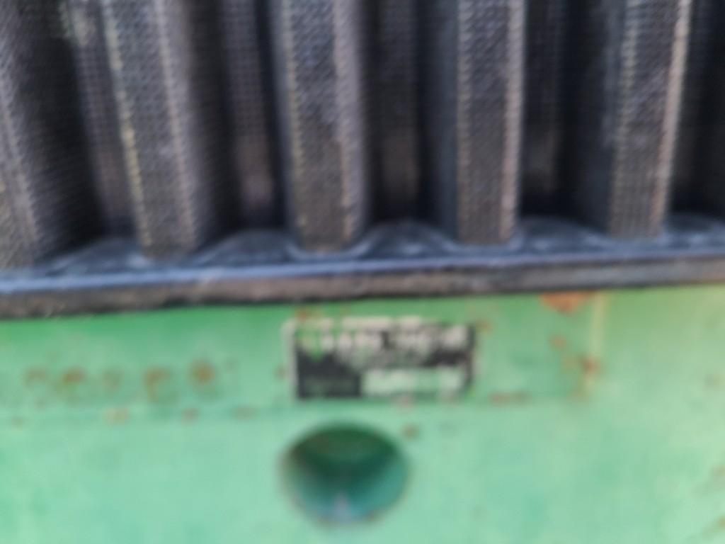 John Deere 2955 Tractor 'AS-IS, THIS UNIT HAS PROBLEMS, All of its problems may or may not be disclo