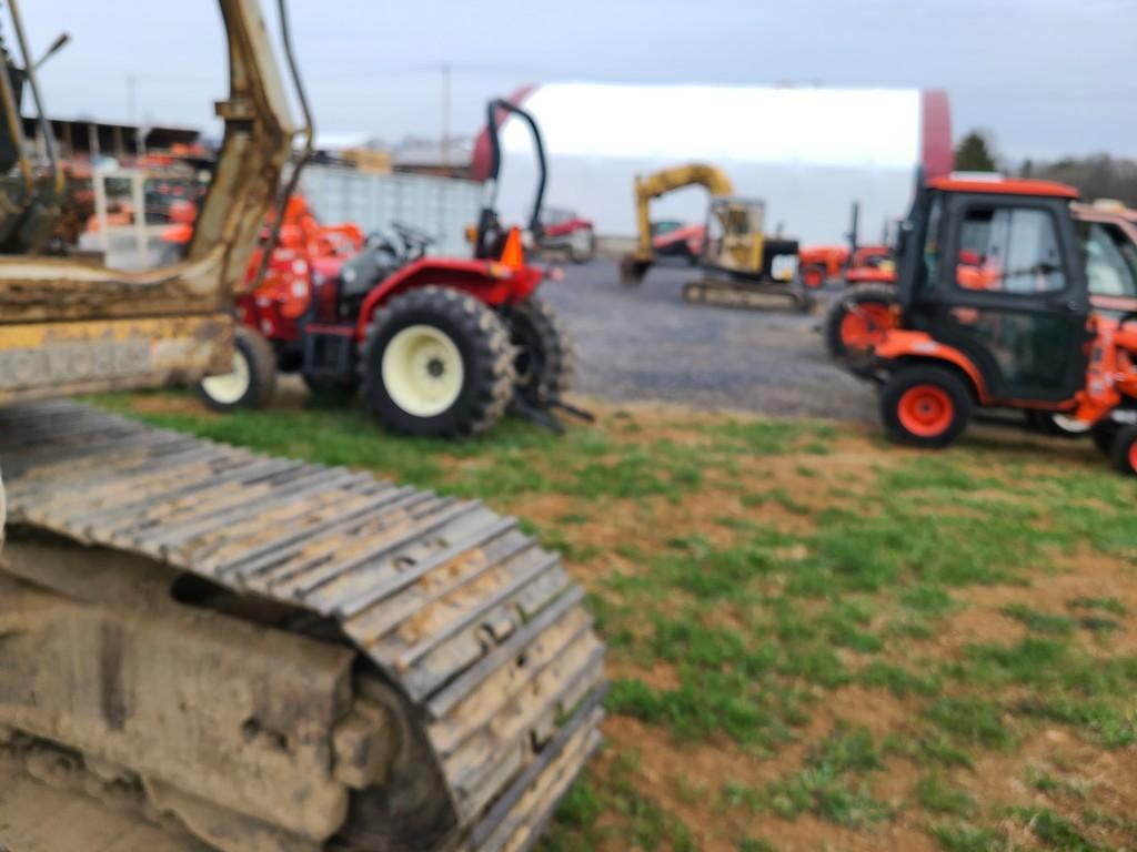 Kato HD550SEL Excavator 'Runs & Operates'