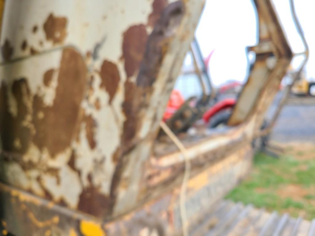 Kato HD550SEL Excavator 'Runs & Operates'