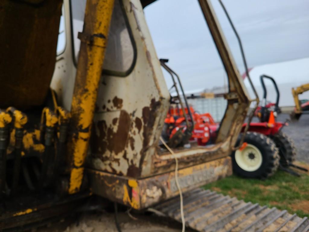 Kato HD550SEL Excavator 'Runs & Operates'