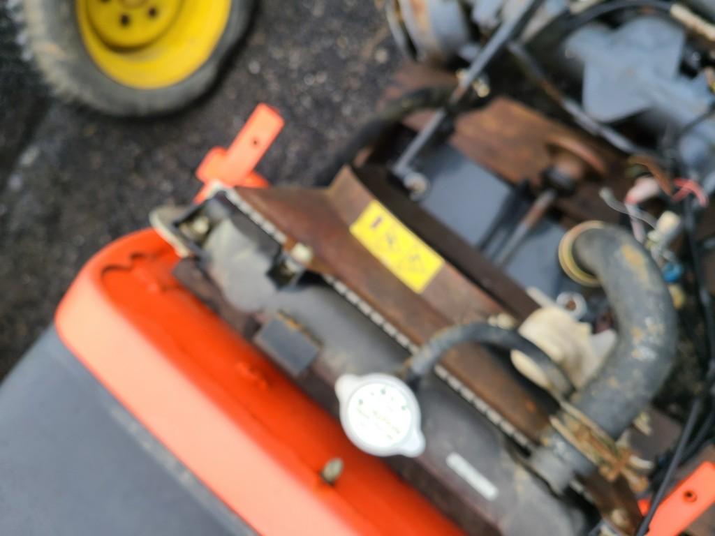 Kubota BX22MLB Compact Tractor 'AS-IS, THIS UNIT HAS PROBLEMS, All of its problems may or may not be