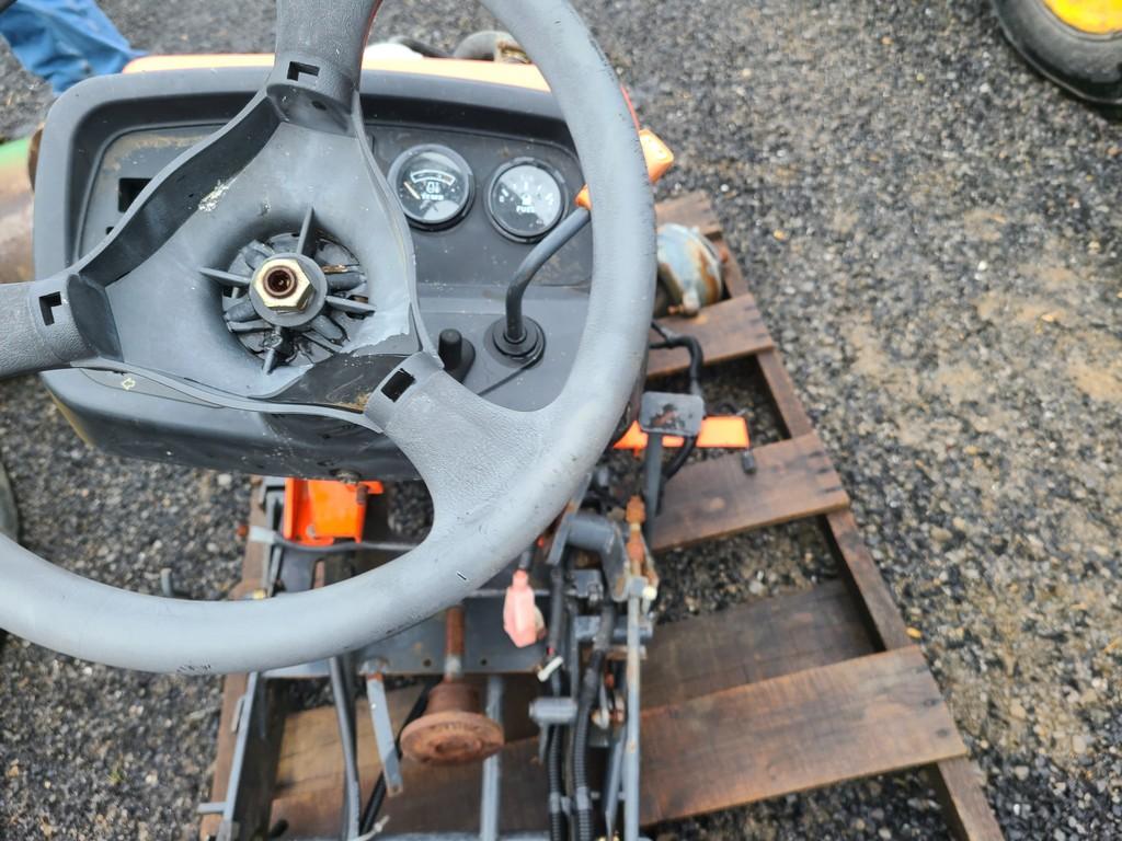 Kubota BX22MLB Compact Tractor 'AS-IS, THIS UNIT HAS PROBLEMS, All of its problems may or may not be