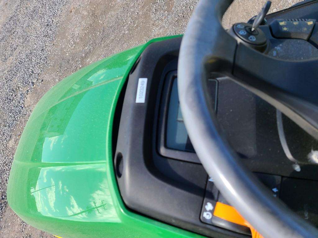 2006 John Deere  X320 Riding Tractor 'Ride & Drive'
