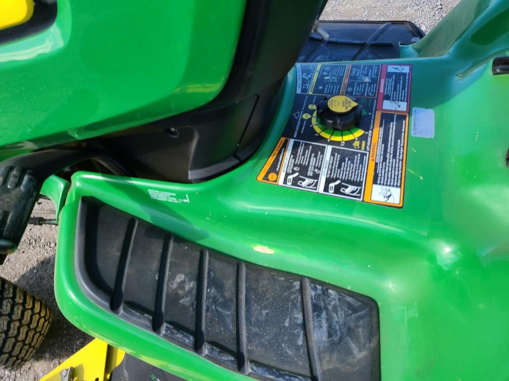 2006 John Deere  X320 Riding Tractor 'Ride & Drive'