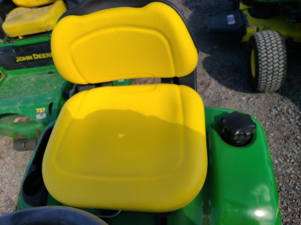 2006 John Deere  X320 Riding Tractor 'Ride & Drive'