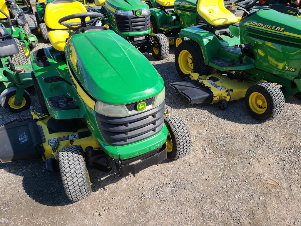 2006 John Deere  X320 Riding Tractor 'Ride & Drive'