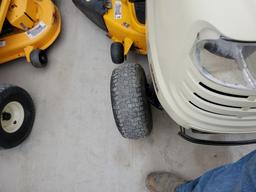 2006 Cub Cadet LT1042 Riding Tractor 'Runs & Operates'